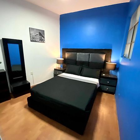 Roomies Hostel - World Trade Center メキシコシティ エクステリア 写真
