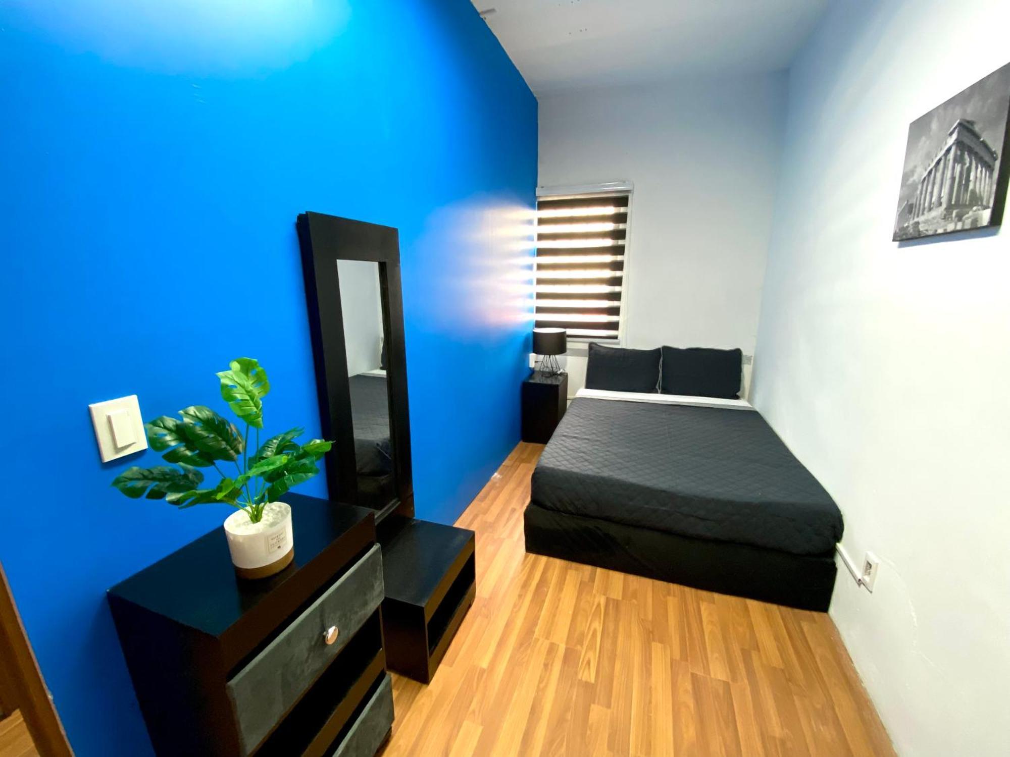 Roomies Hostel - World Trade Center メキシコシティ エクステリア 写真