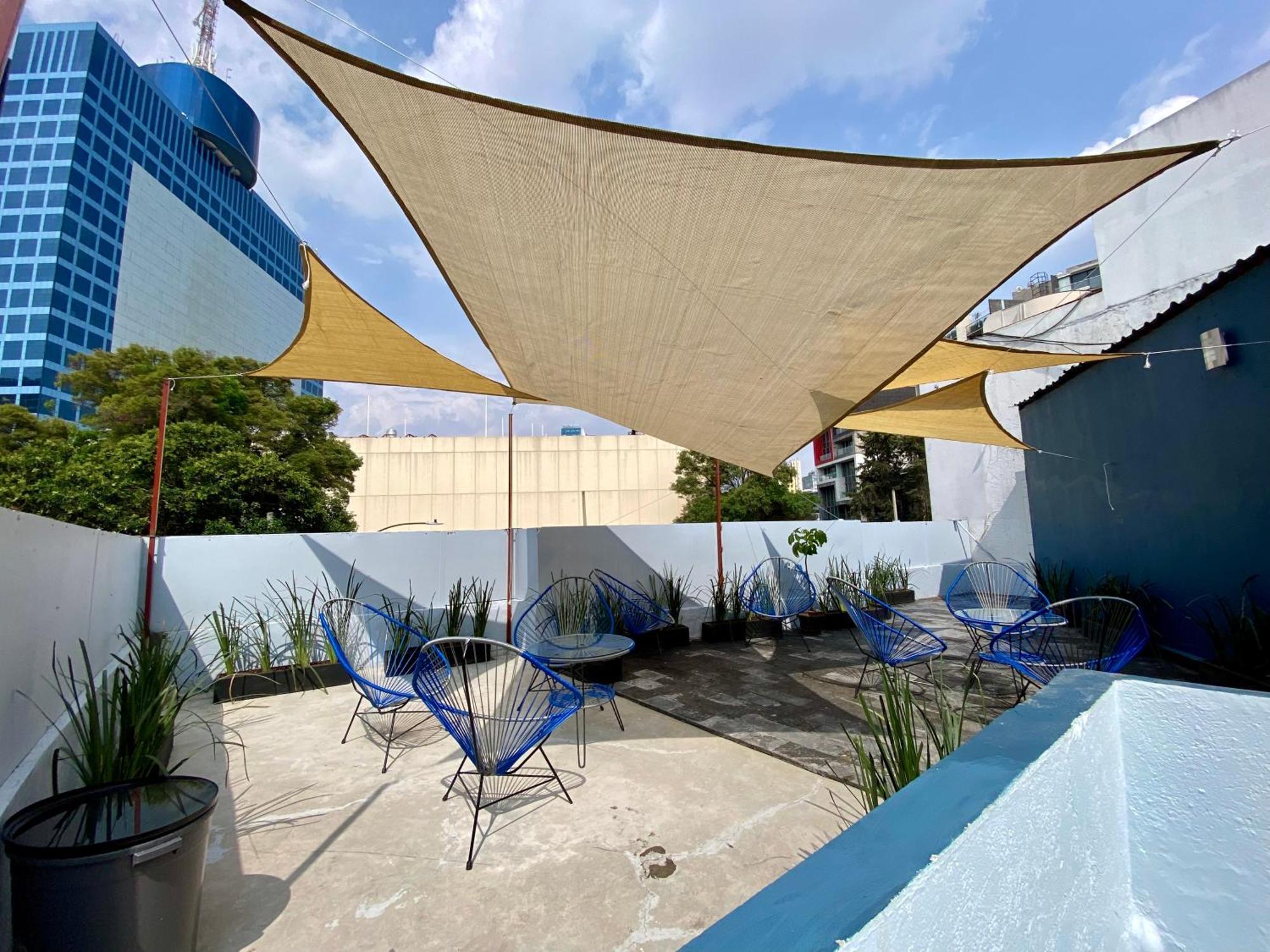 Roomies Hostel - World Trade Center メキシコシティ エクステリア 写真